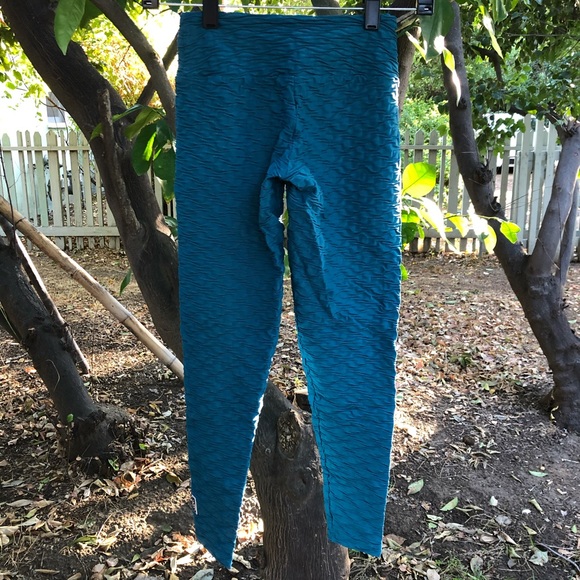Coco on the Go Cove Leggings - Picture 5 of 6